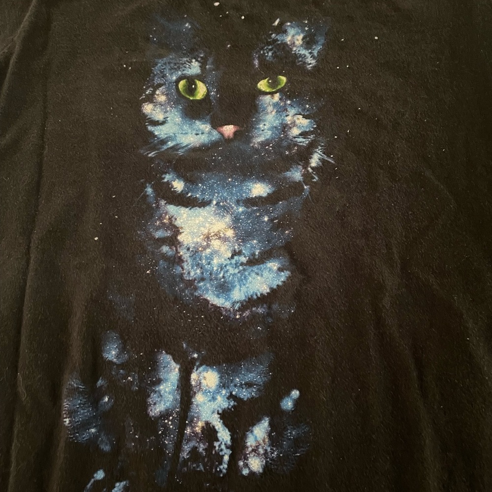 Cat Tee - Picture 3 of 4